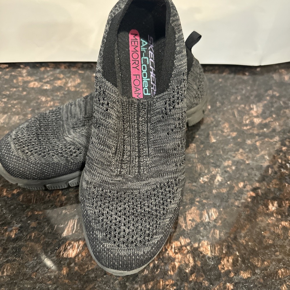 Skechers Air Cooled Memory Foam Slip On Sneakers Charcoal/Black US Size 7